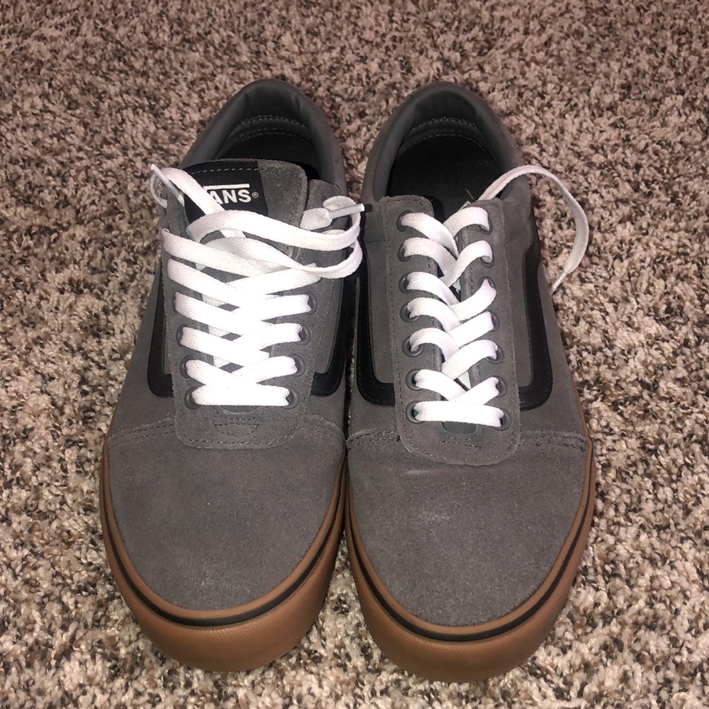 VANS MENS WARD SNEAKER - GREY